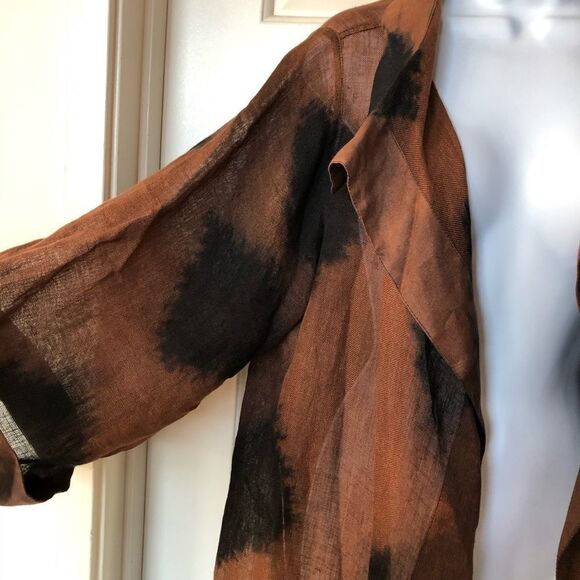 CHRZASZCZ by Maria Wojtowicz Shibori Linen Duster - Picture 5 of 9